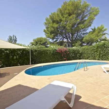 Ginevra Villa *